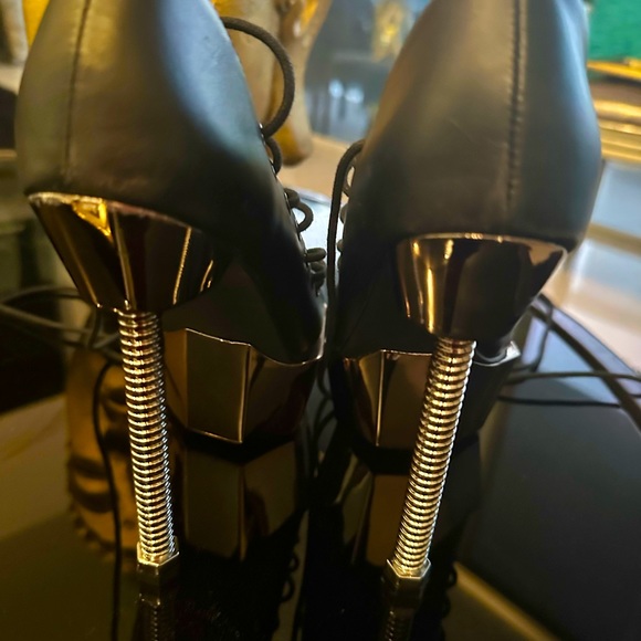 Excellent condition, black high heels - Picture 2 of 8